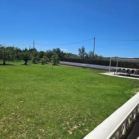 度假居 Large Yard, Large Lawn, Independent *